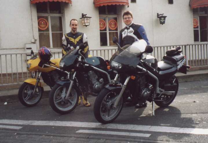 03.jpg (35358 bytes)