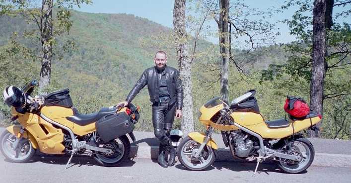 2mzs.jpg (49030 bytes)